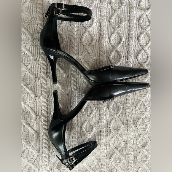 Gianni Bini Black Leather Pointed 3 inch Heels with Double Straps - Picture 9 of 12